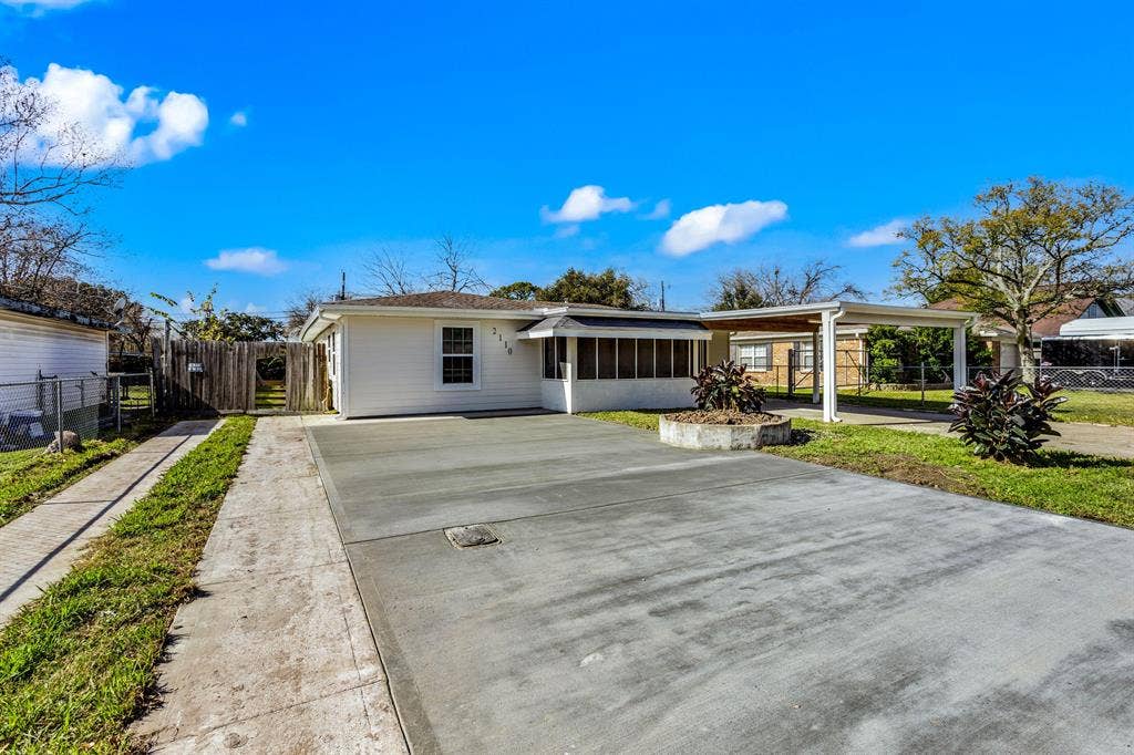 5 BR in La Marque