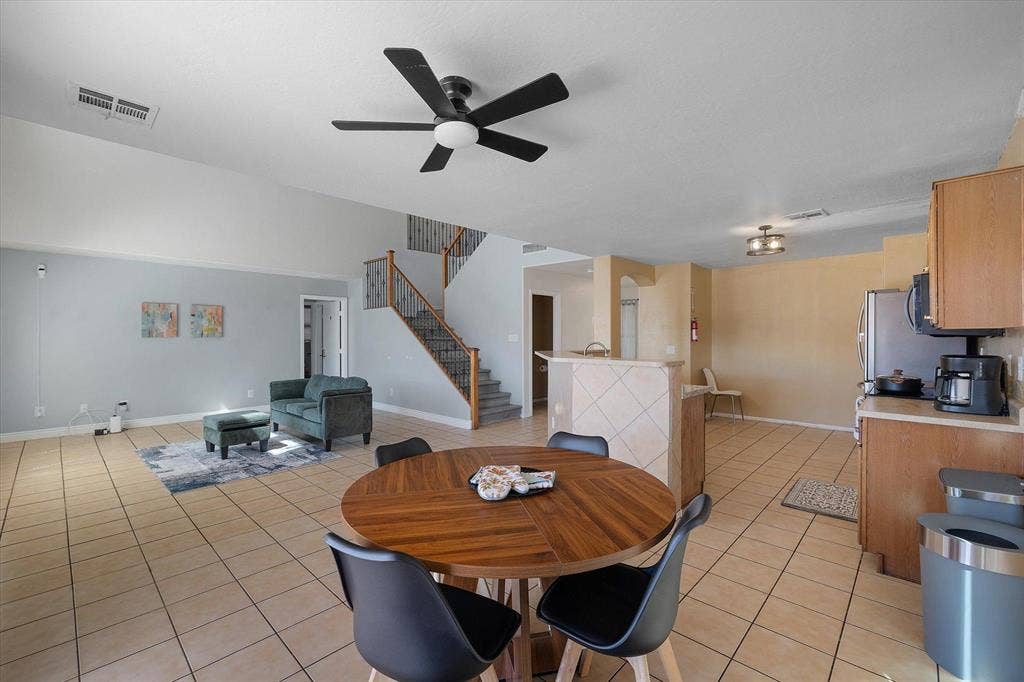 6 BR in Phoenix