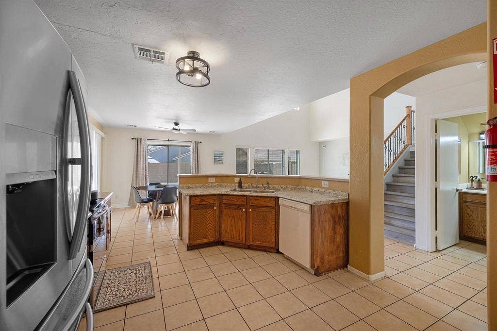 6 BR in Phoenix