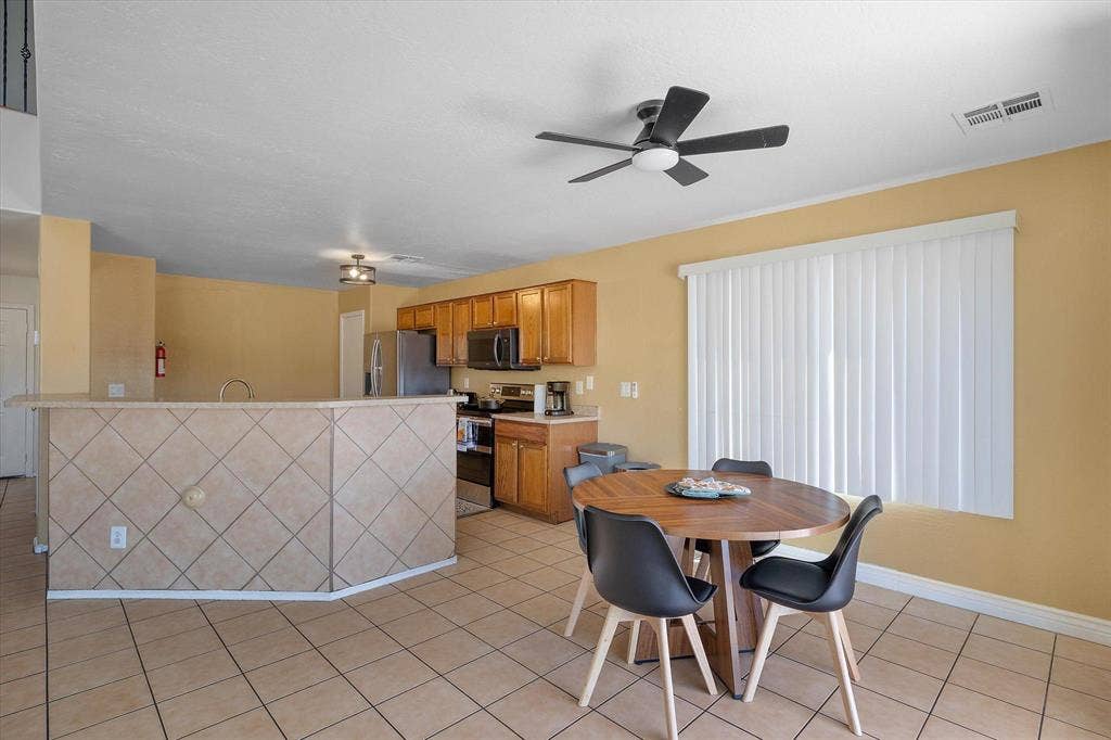6 BR in Phoenix