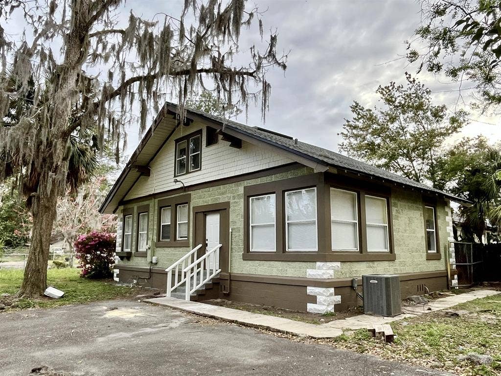 4 BR in Jacksonville