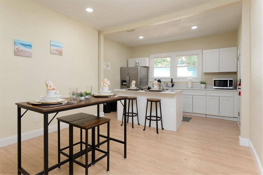 7 BR in Jacksonville