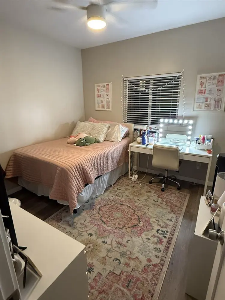 SPRING LEASE TAKEOVER NEEDED!