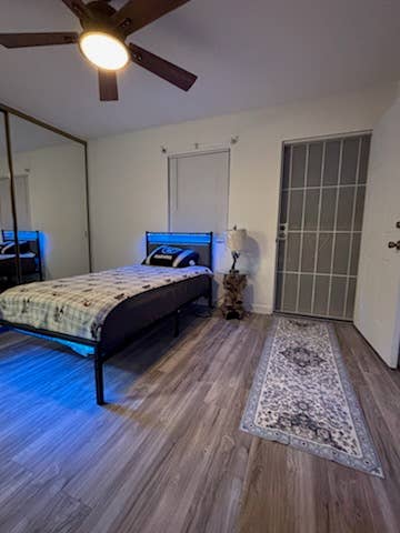 Spacious Bedroom private entrance