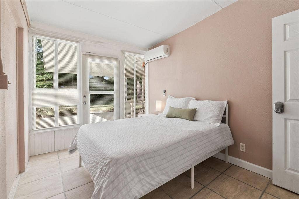 7 BR in Jacksonville