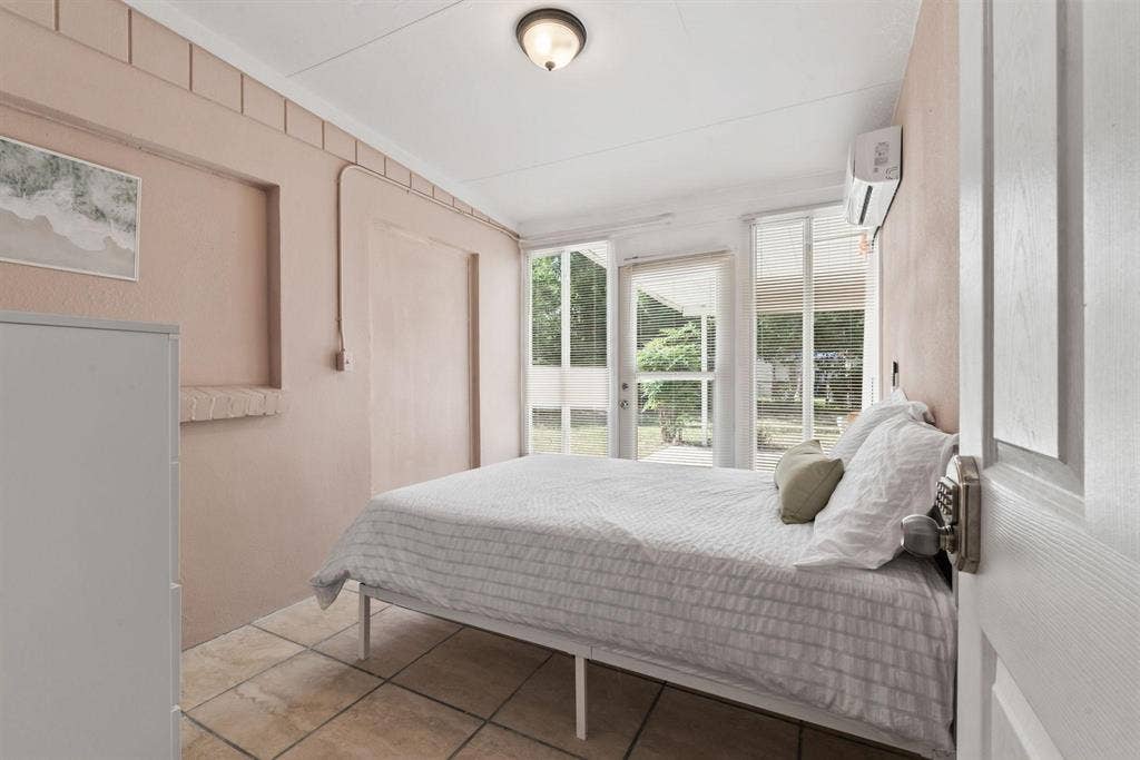 7 BR in Jacksonville