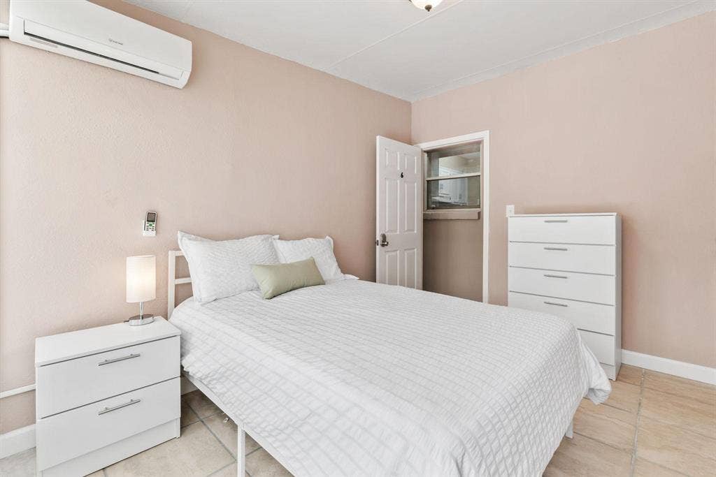 7 BR in Jacksonville