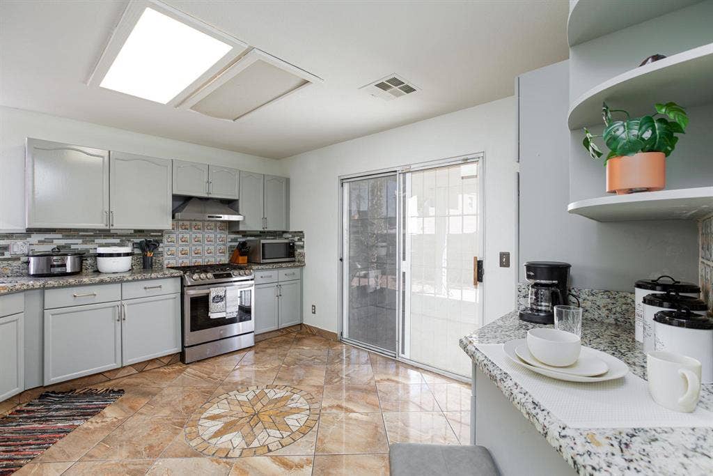 7 BR in North Las Vegas