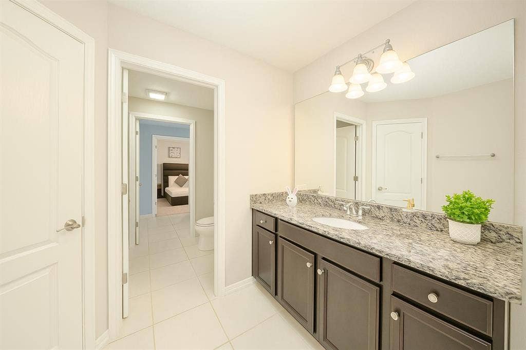 7 BR in Kissimmee