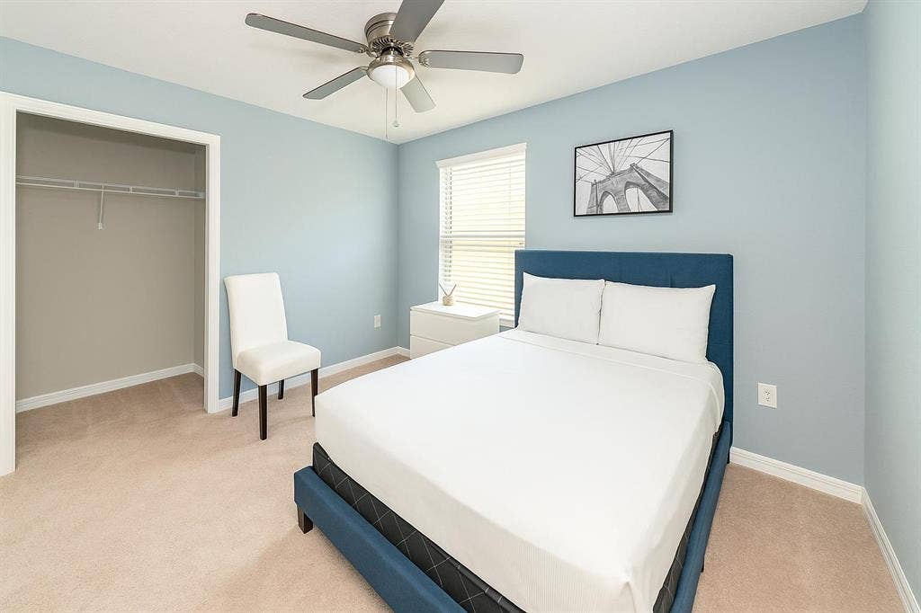7 BR in Kissimmee