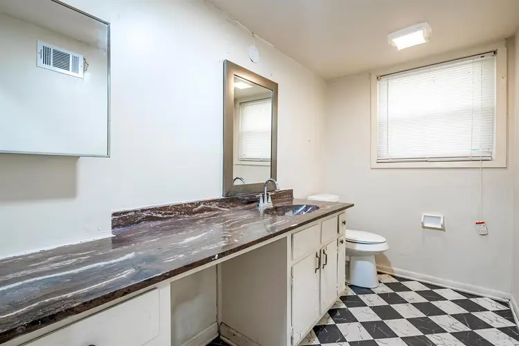 7 BR in Stone Mountain