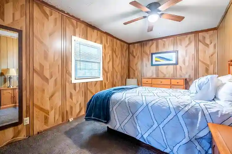 7 BR in Stone Mountain