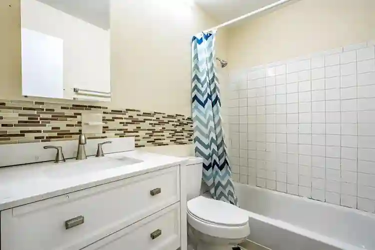 7 BR in Stone Mountain