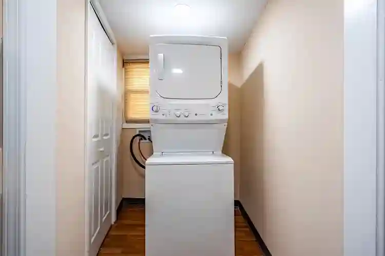 7 BR in Stone Mountain