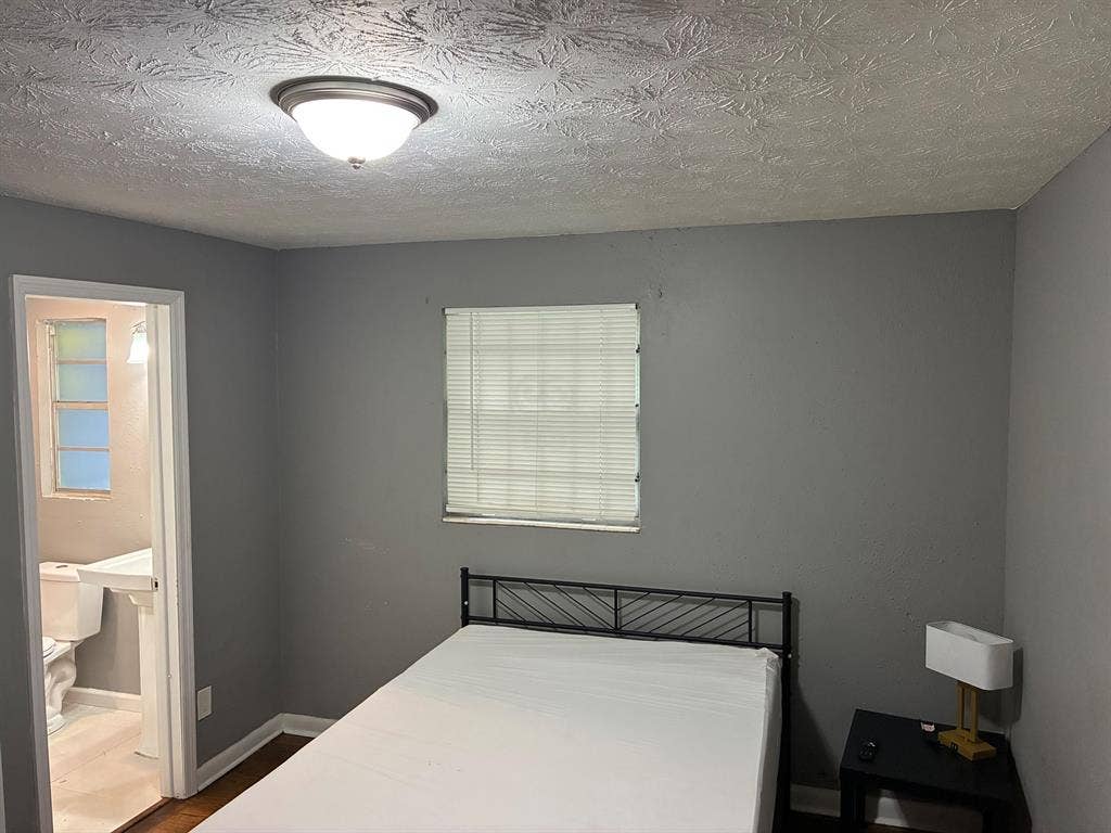 6 BR in Jacksonville