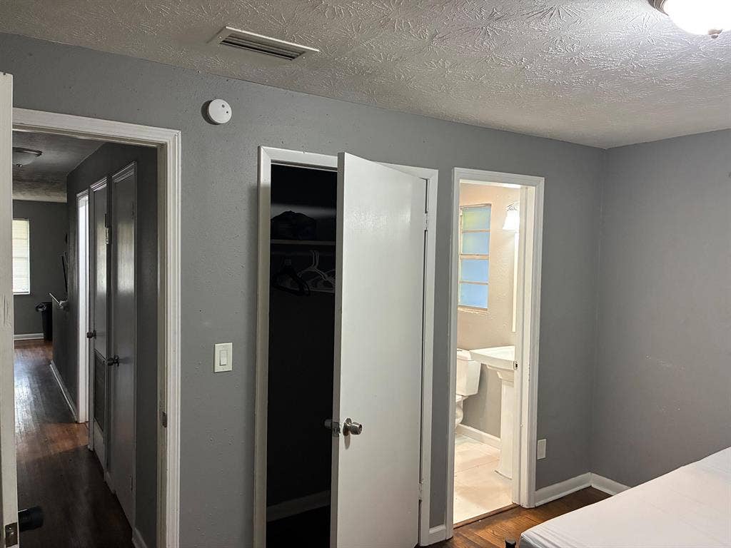 6 BR in Jacksonville