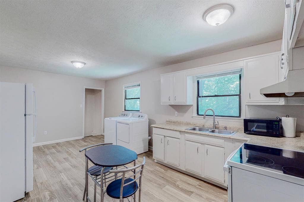9 BR in Atlanta