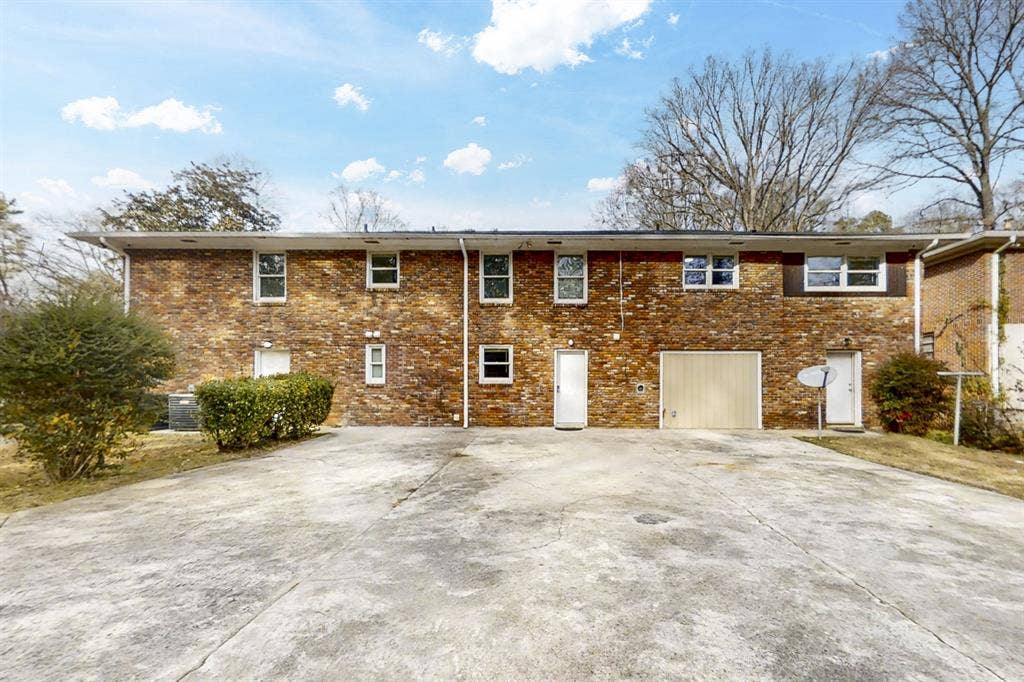 8 BR in Atlanta