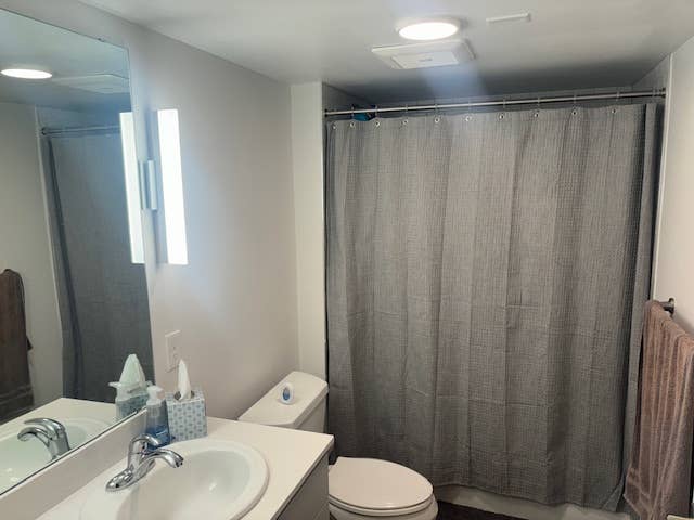 4 Person Apartment – CU Boulder