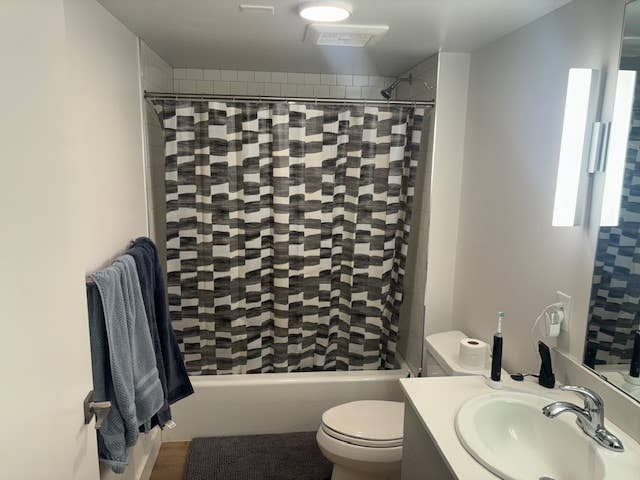 4 Person Apartment – CU Boulder