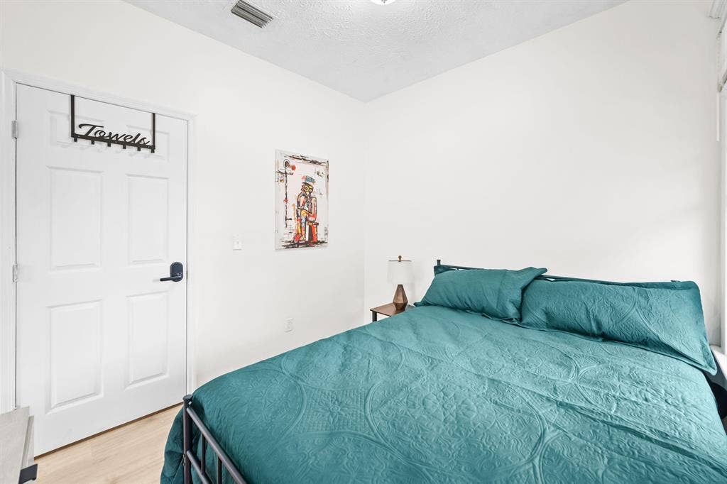 8 BR in Jacksonville