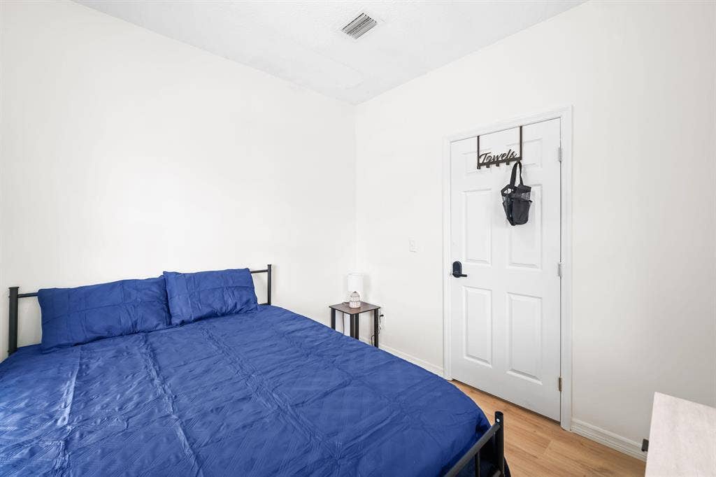 8 BR in Jacksonville
