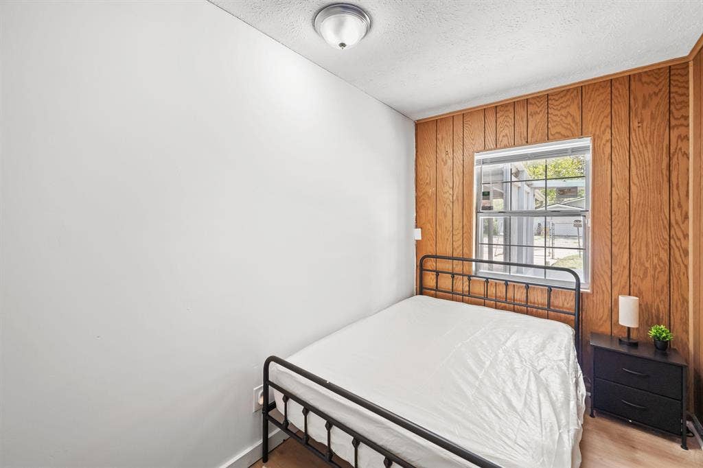 6 BR in Jacksonville