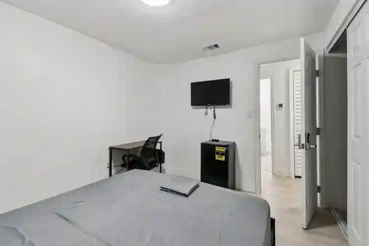 9 BR in Tampa