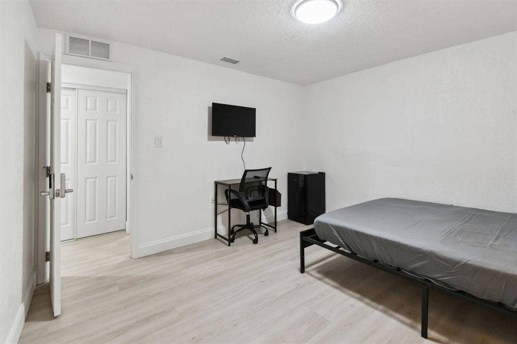 9 BR in Tampa