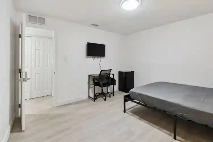 9 BR in Tampa