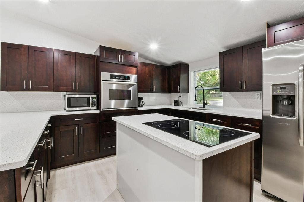 9 BR in Tampa