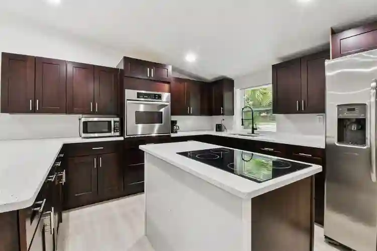 9 BR in Tampa