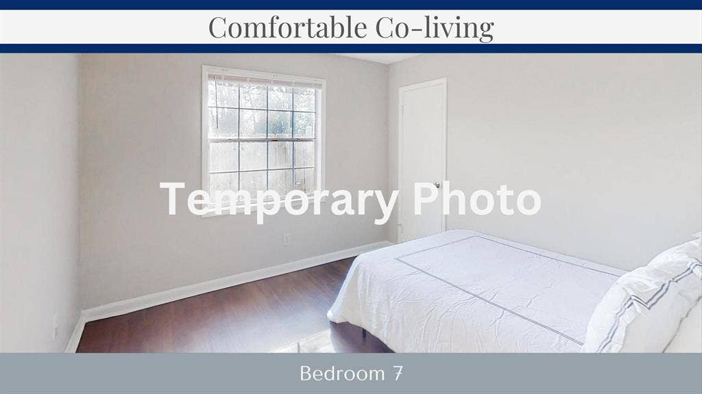 8 BR in Stone Mountain