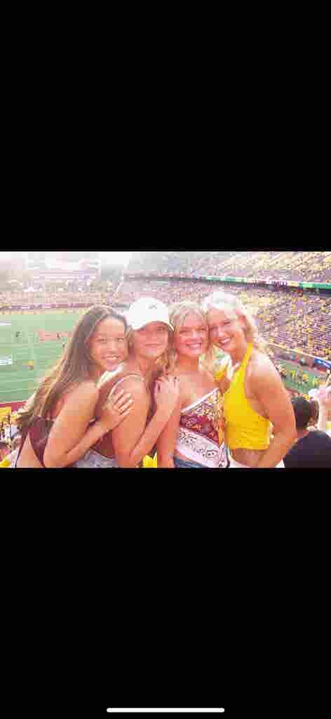 LOOKING FOR A SUBLEASER