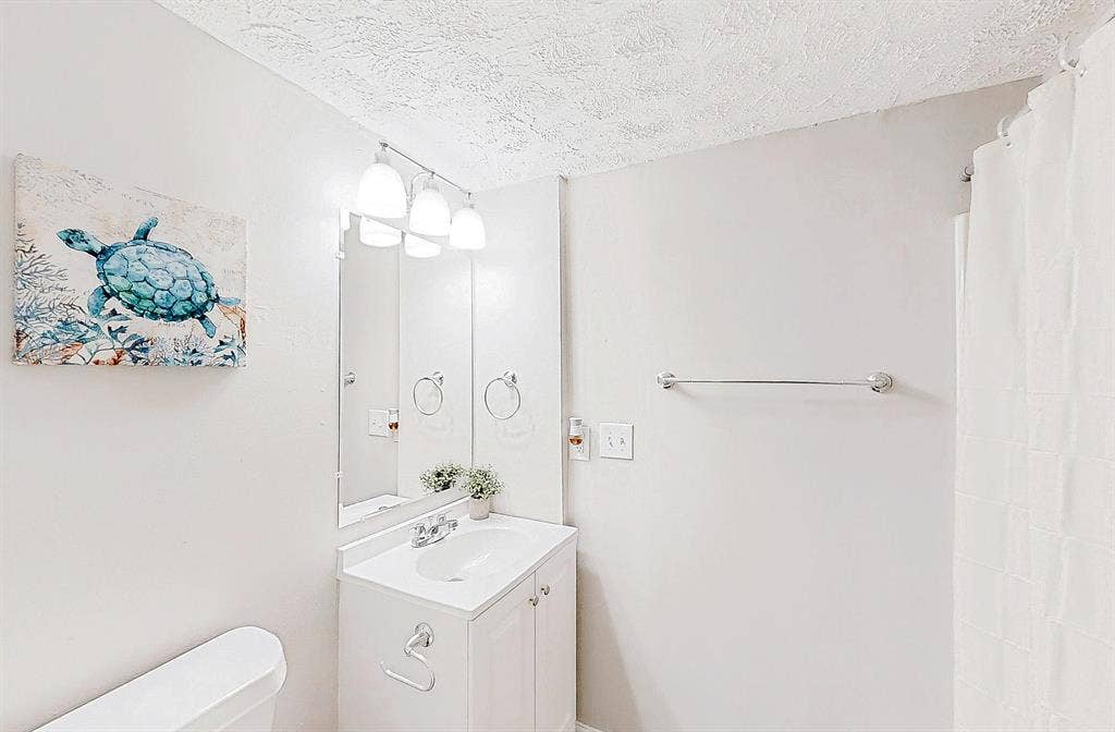 9 BR in Stone Mountain