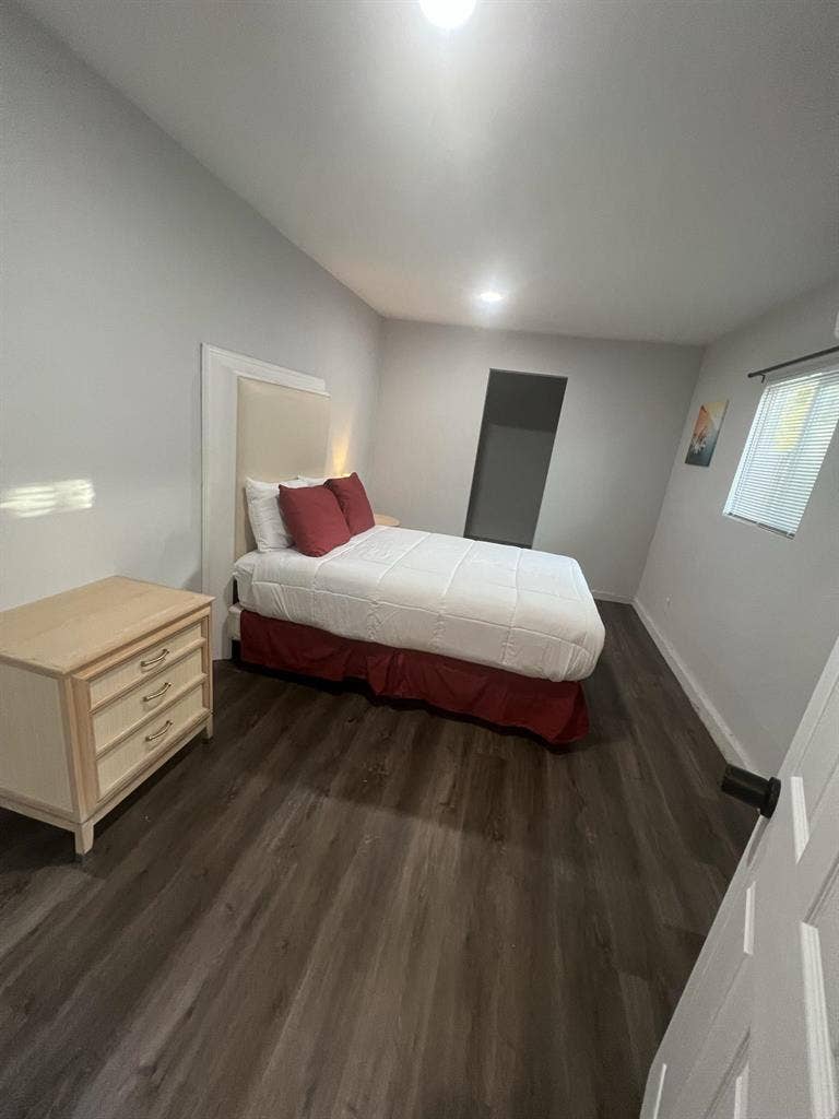 6 BR in Las Vegas