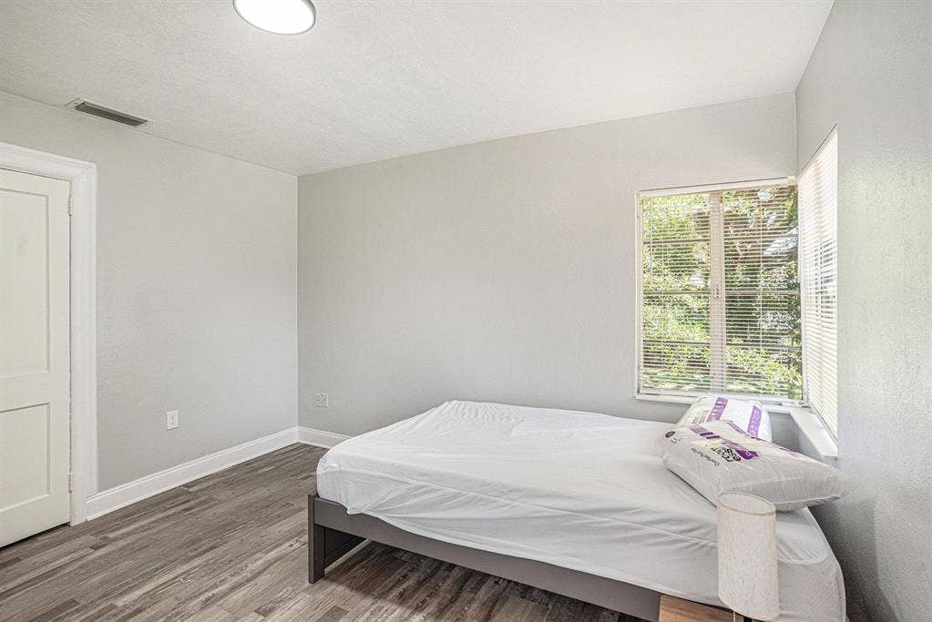 5 BR in Lakeland