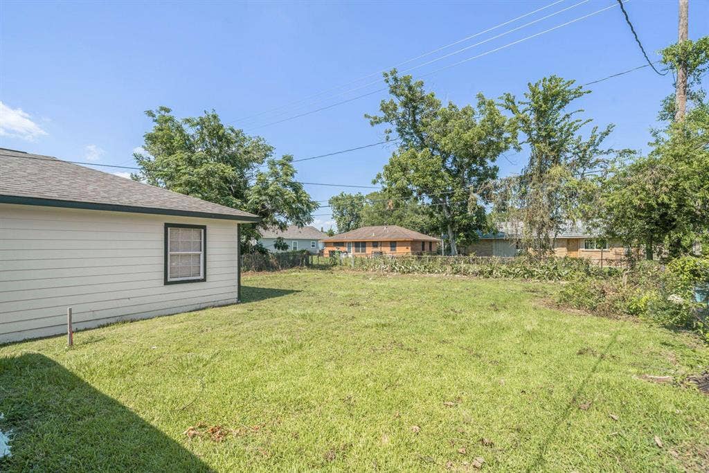 10 BR in Houston