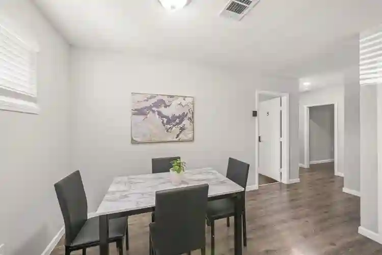 10 BR in Houston