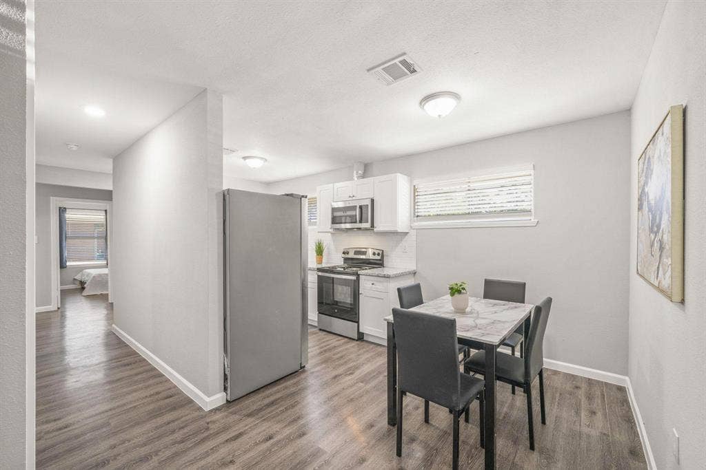 10 BR in Houston