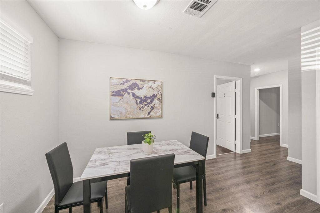 10 BR in Houston
