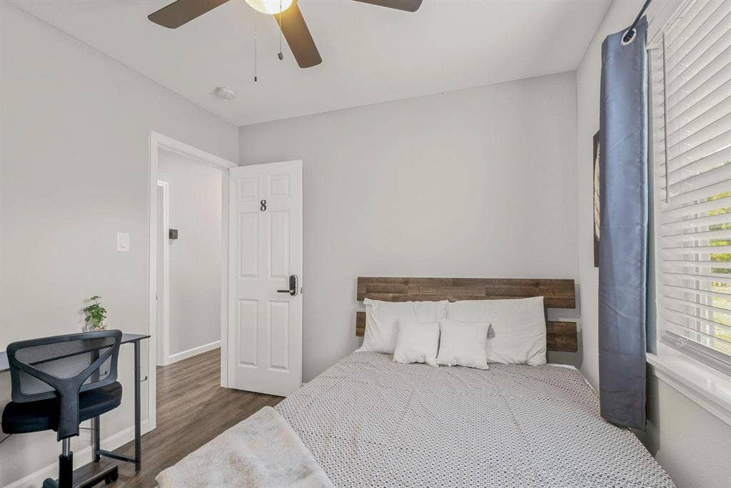 10 BR in Houston