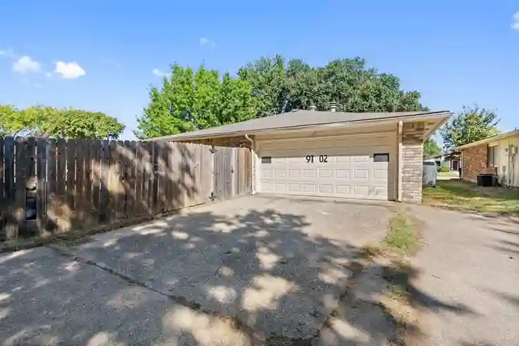 4 BR in Rowlett