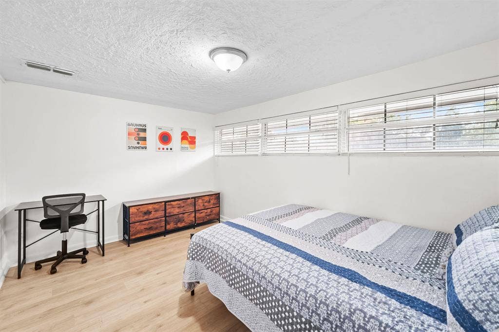 11 BR in Jacksonville