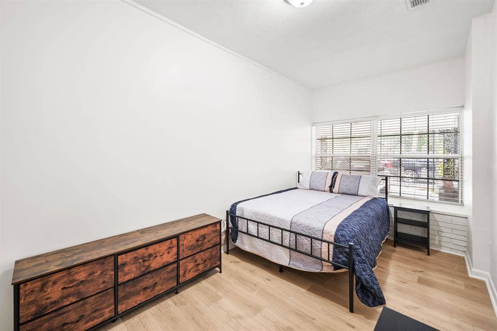 11 BR in Jacksonville