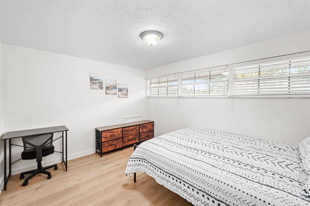 11 BR in Jacksonville