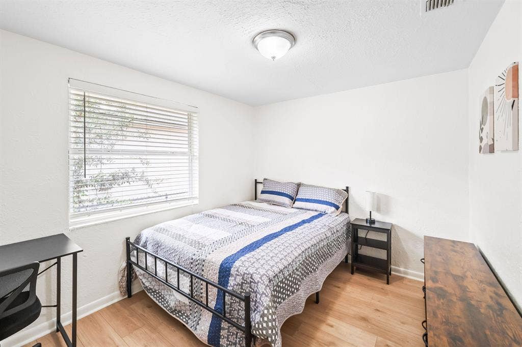 11 BR in Jacksonville