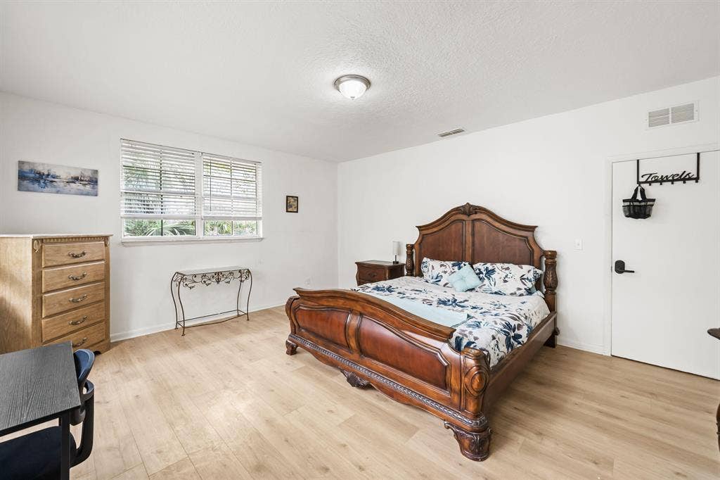 11 BR in Jacksonville
