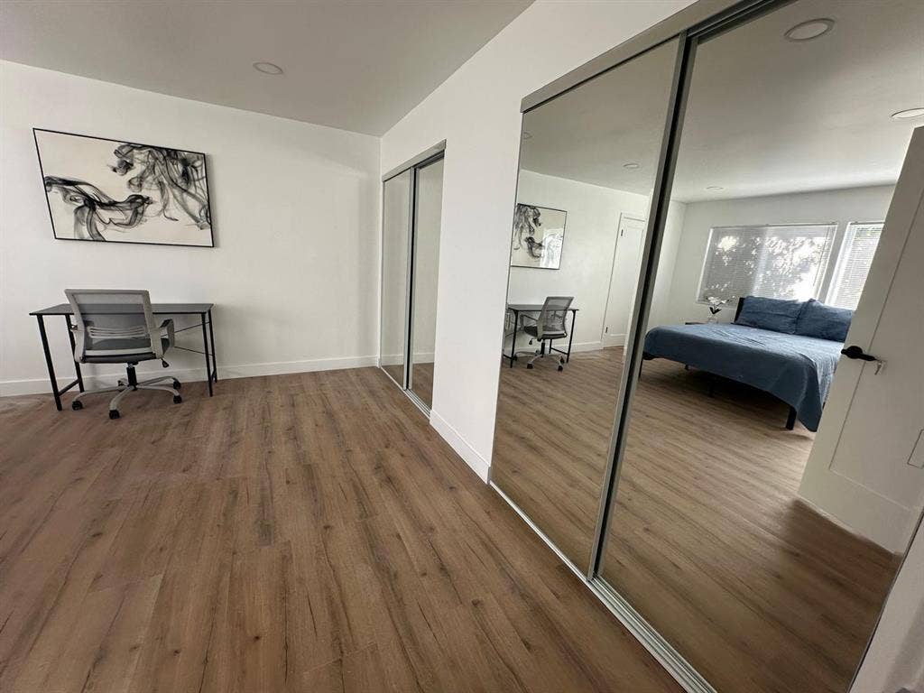 4 BR in Los Angeles