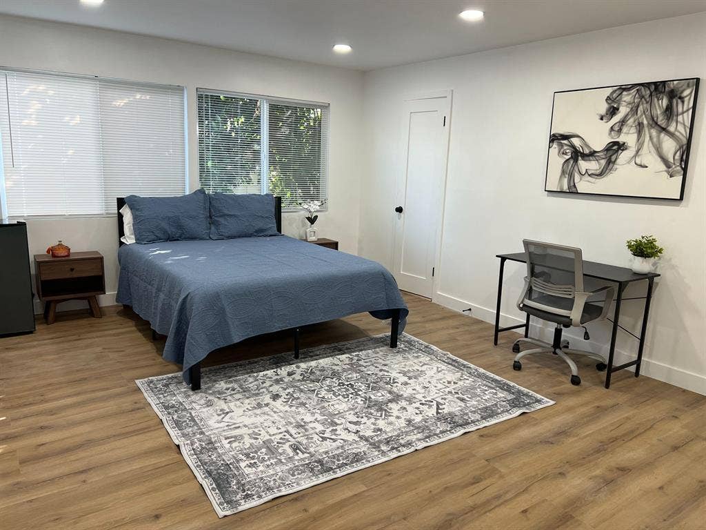 4 BR in Los Angeles